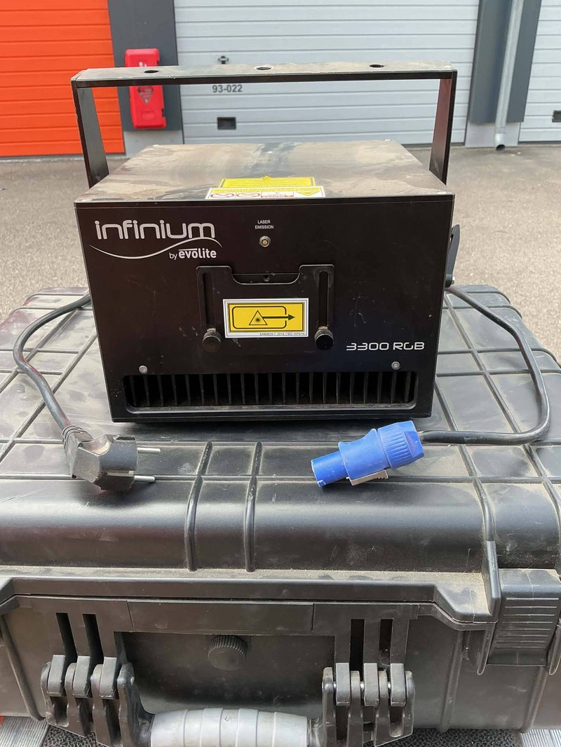 Laser Infinium face